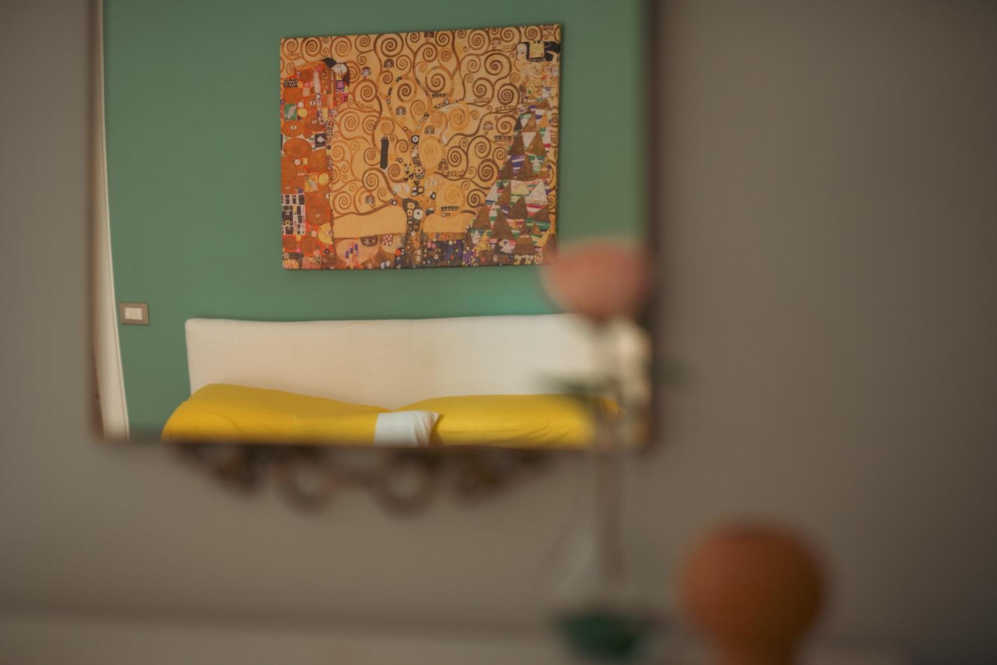 סלרנו Portarotese Apartment With Terrace מראה חיצוני תמונה